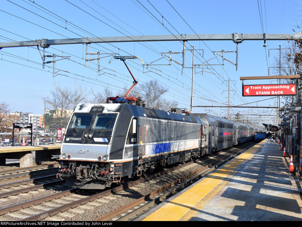 ALP-46 # 4616 on the rear of the NJT Multilevel Set 